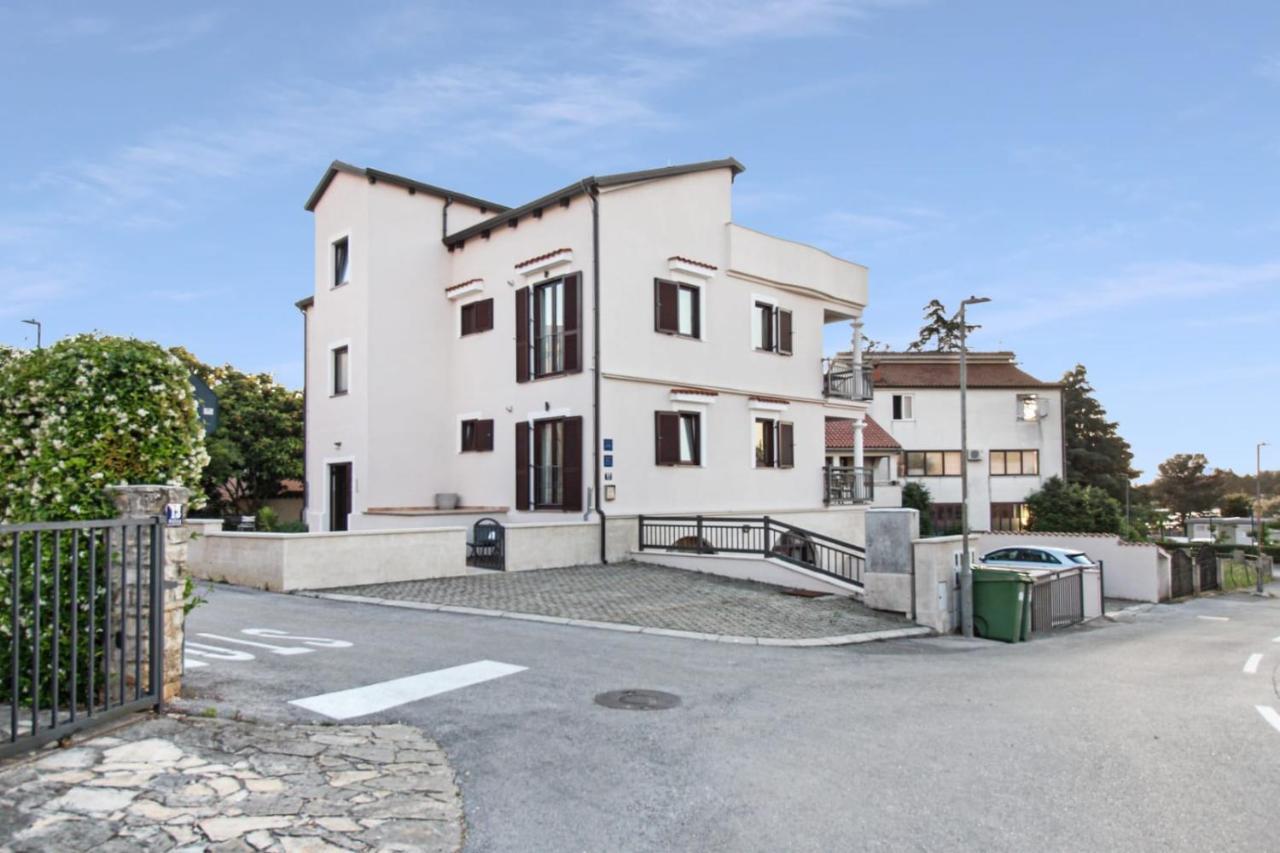 Apartments Villa Alba II 포레치 외부 사진
